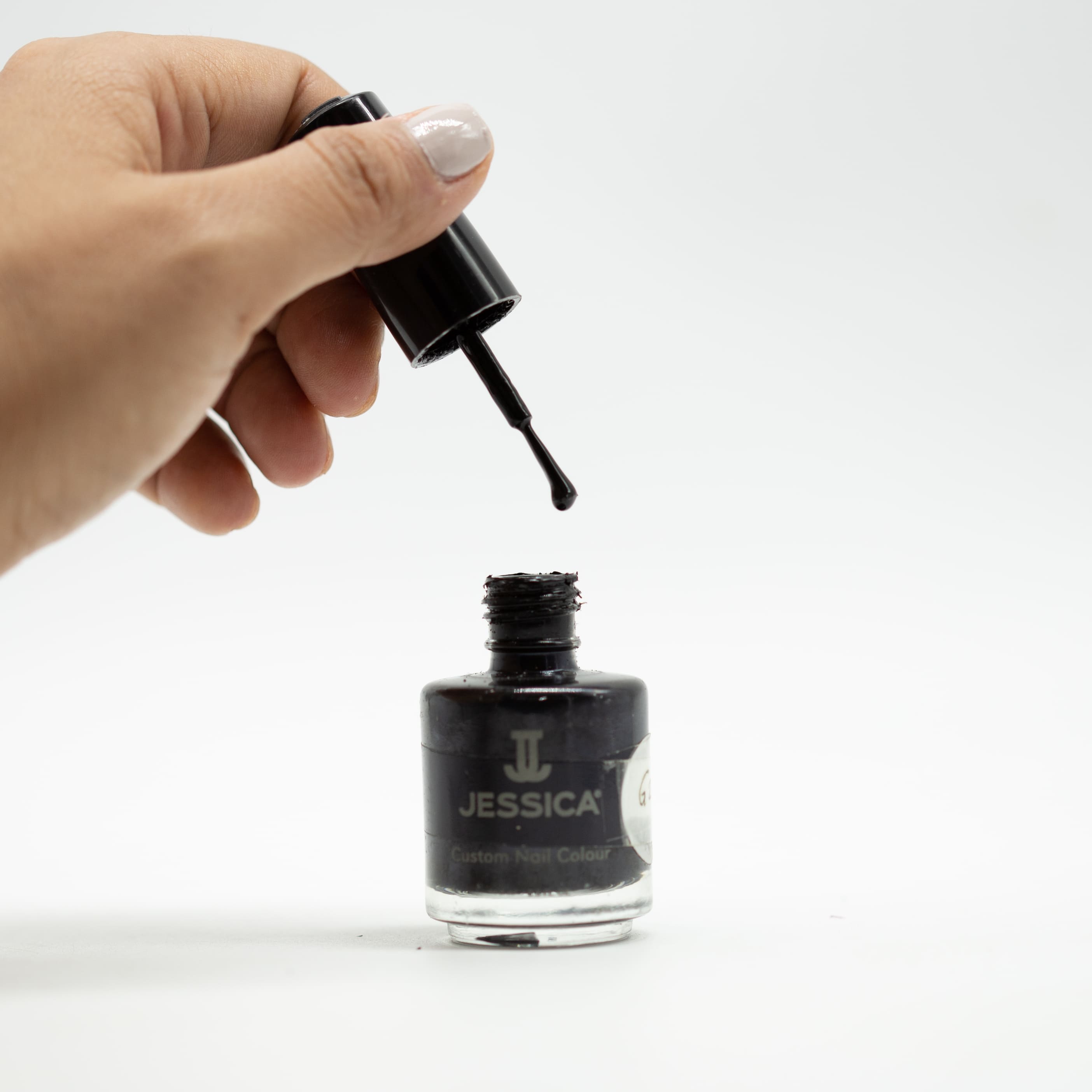 ESMALTE CNC 758