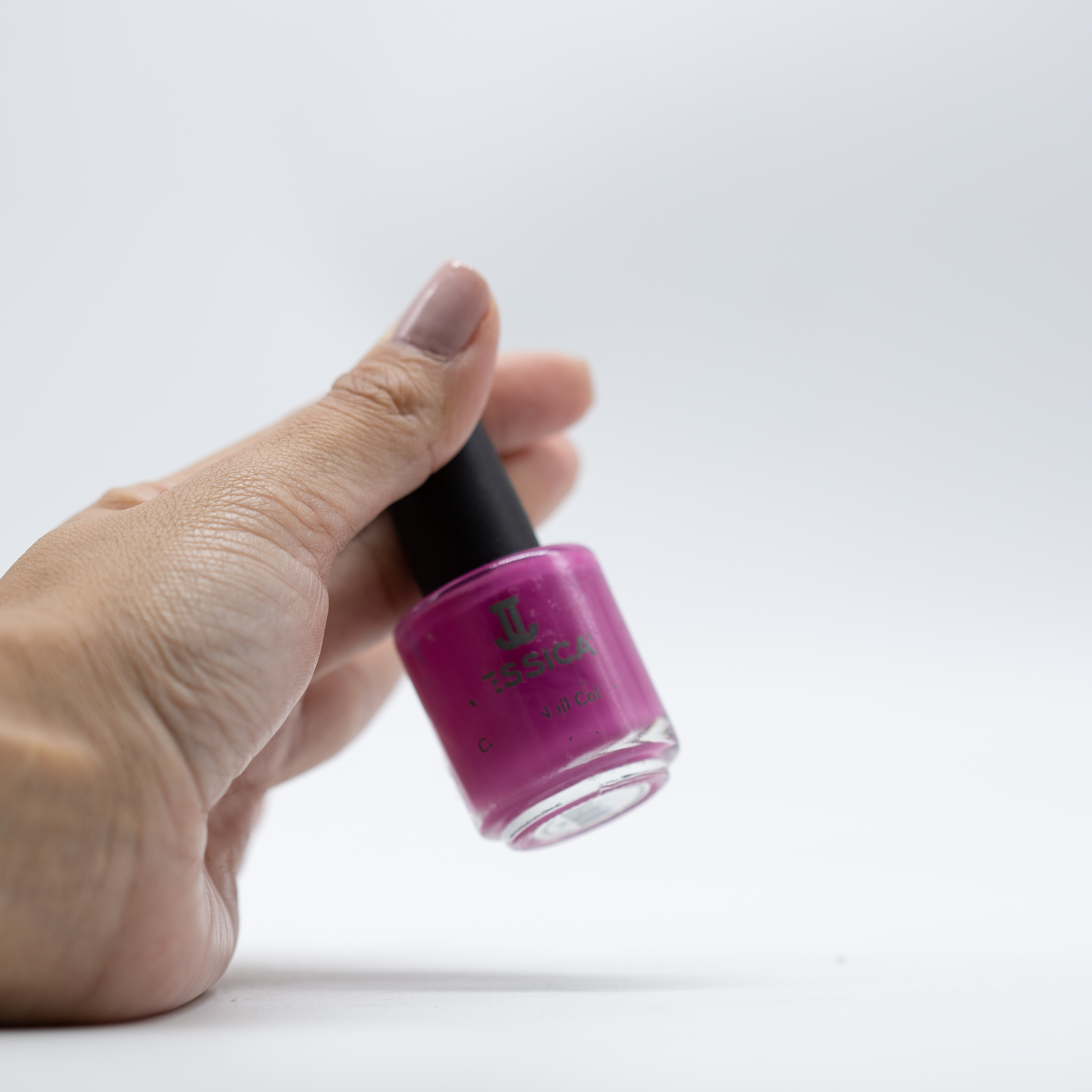 ESMALTE CNC 546